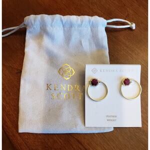 Kendra Scott NWT Feather weight Davie Hoop Earrings‎ Raspberry stone gold hoop